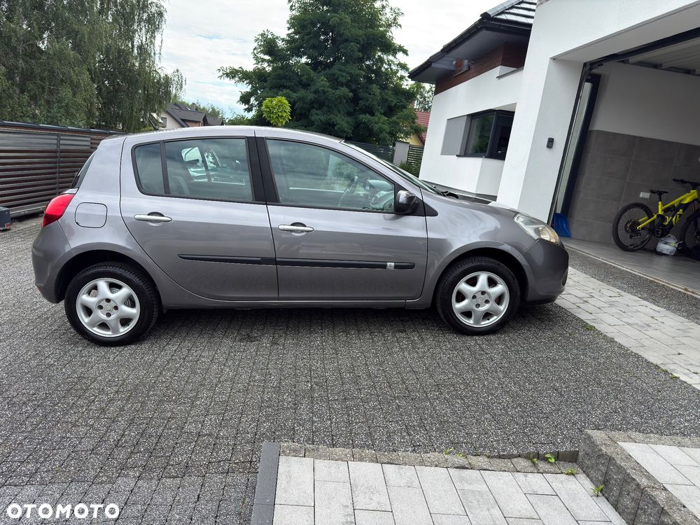Renault Clio 1.2 16V All Inclusive - 8