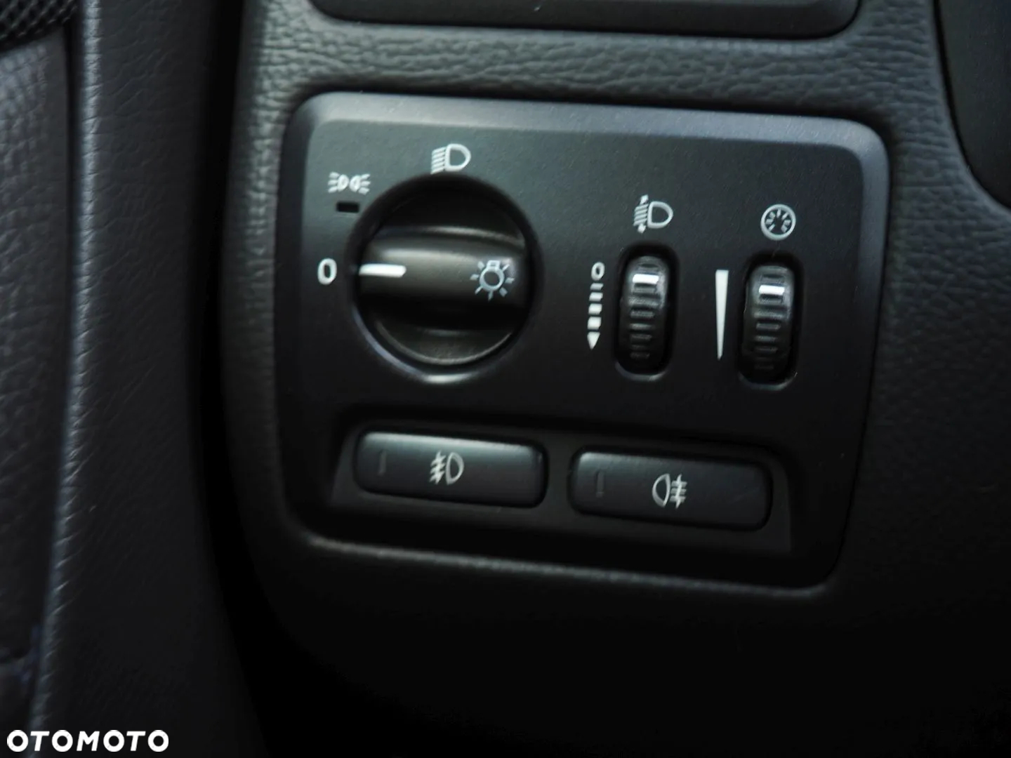 Volvo XC 70 2.4D AWD Summum - 29