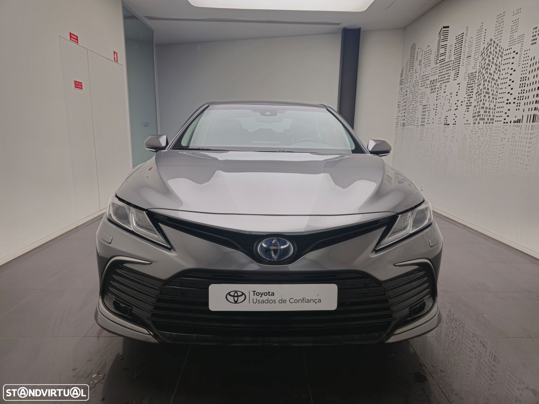 Toyota Camry - 5