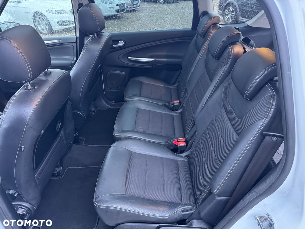 Ford S-Max 2.0 TDCi DPF Titanium - 13