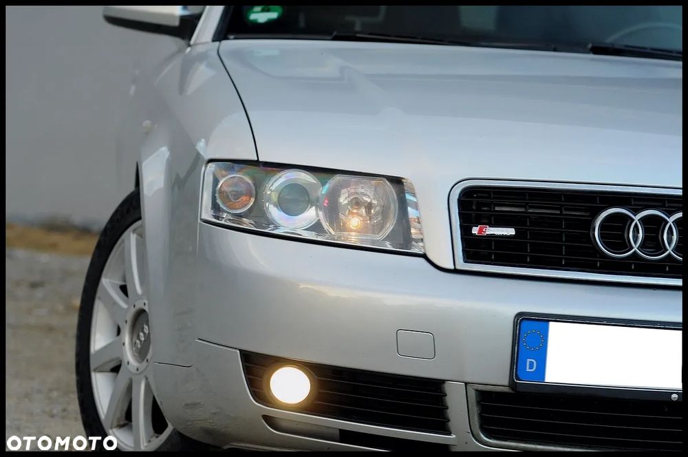 Audi A4 Avant 2.4 - 13