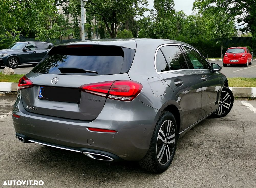 Mercedes-Benz A 250 e Aut. - 2