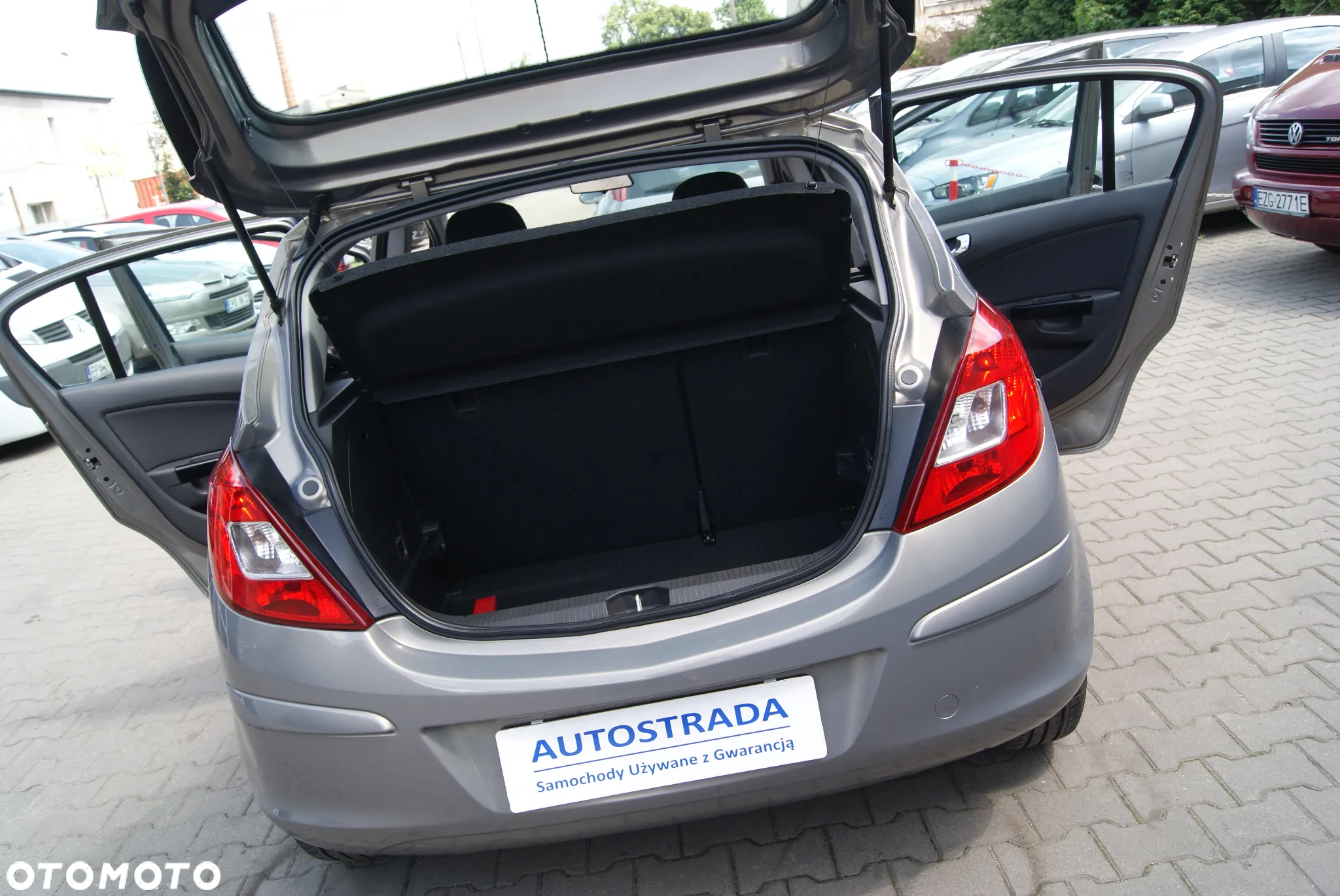 Opel Corsa 1.2 16V Enjoy - 10