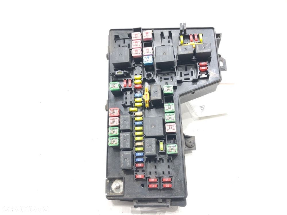SKRZYNKA BEZPIECZNIKÓW  DODGE DAKOTA 2003 - 2022 3.7 157 kW [213 KM] benzyna 2003 - 2022 56049678AK - 1