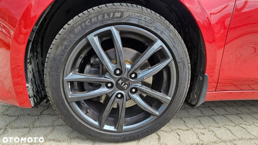 Kia Ceed 1.4 T-GDI M - 17