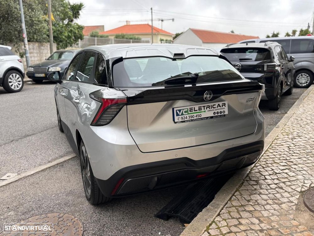 MG MG4 51 kWh Standard - 12