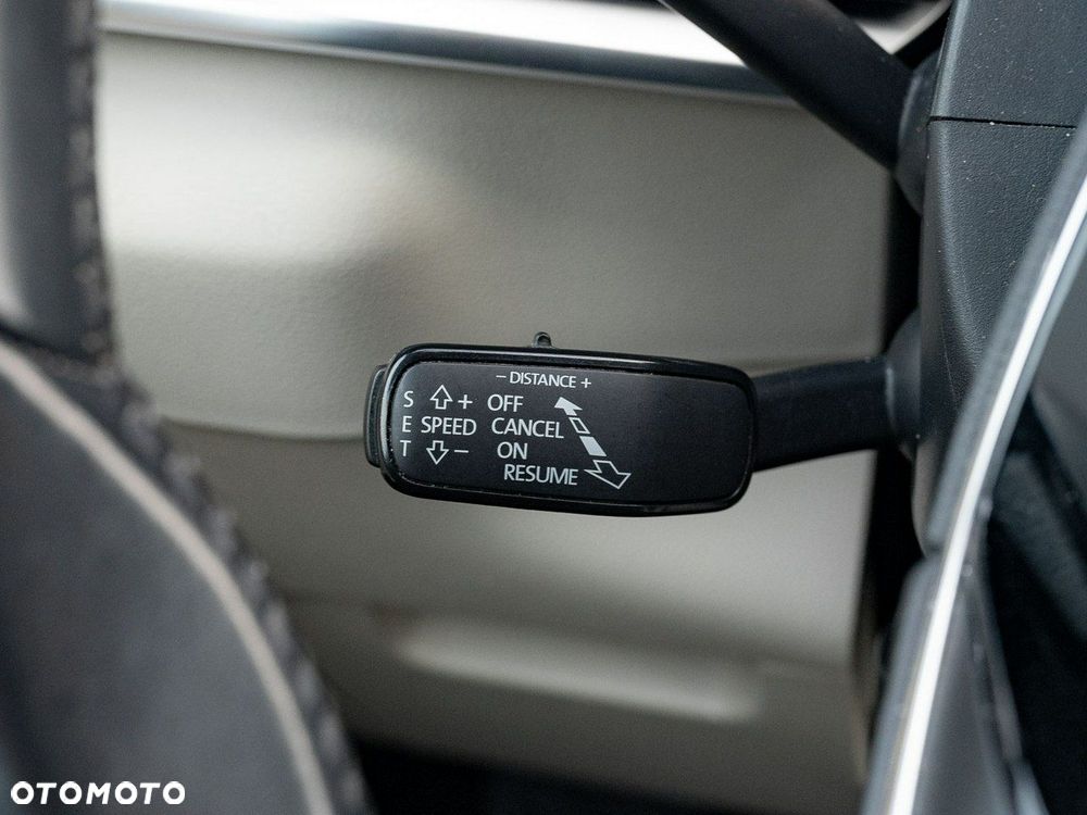 Skoda Karoq 2.0 TDI SCR 4x4 Style DSG - 17