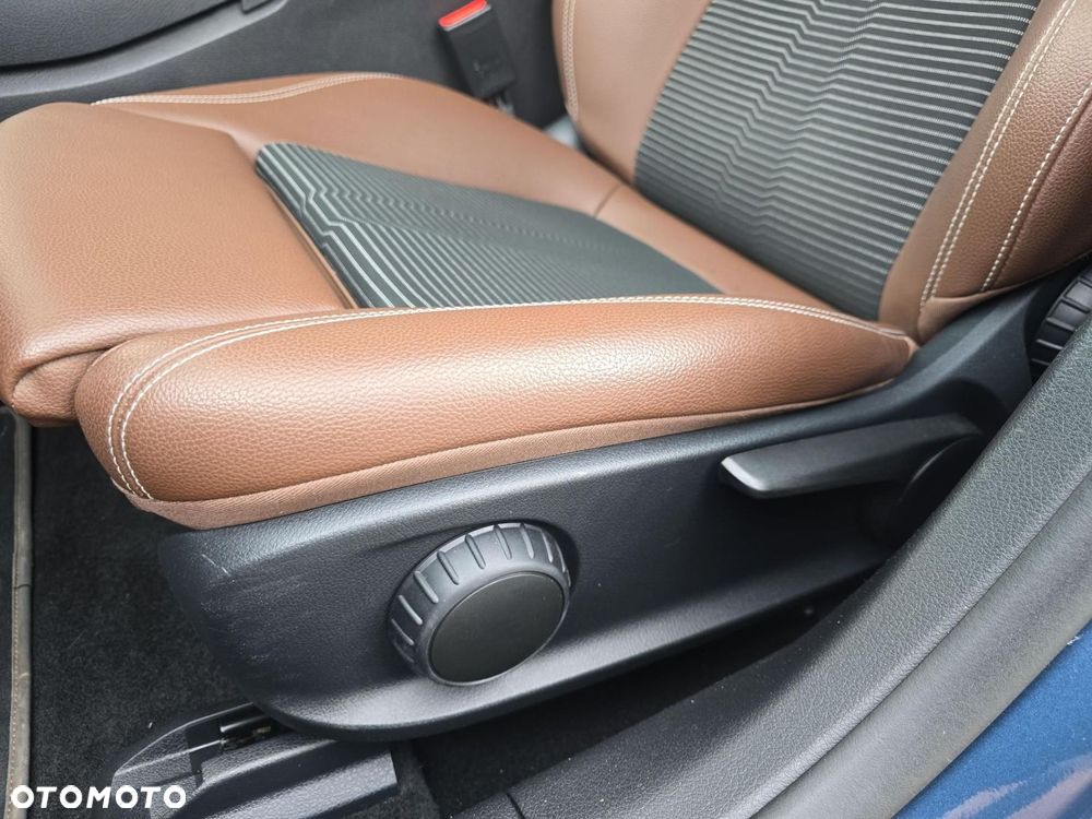 Mercedes-Benz CLA - 21