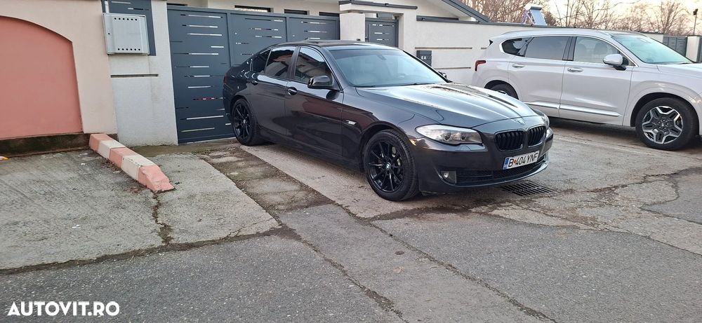 BMW Seria 5 530d xDrive AT - 1