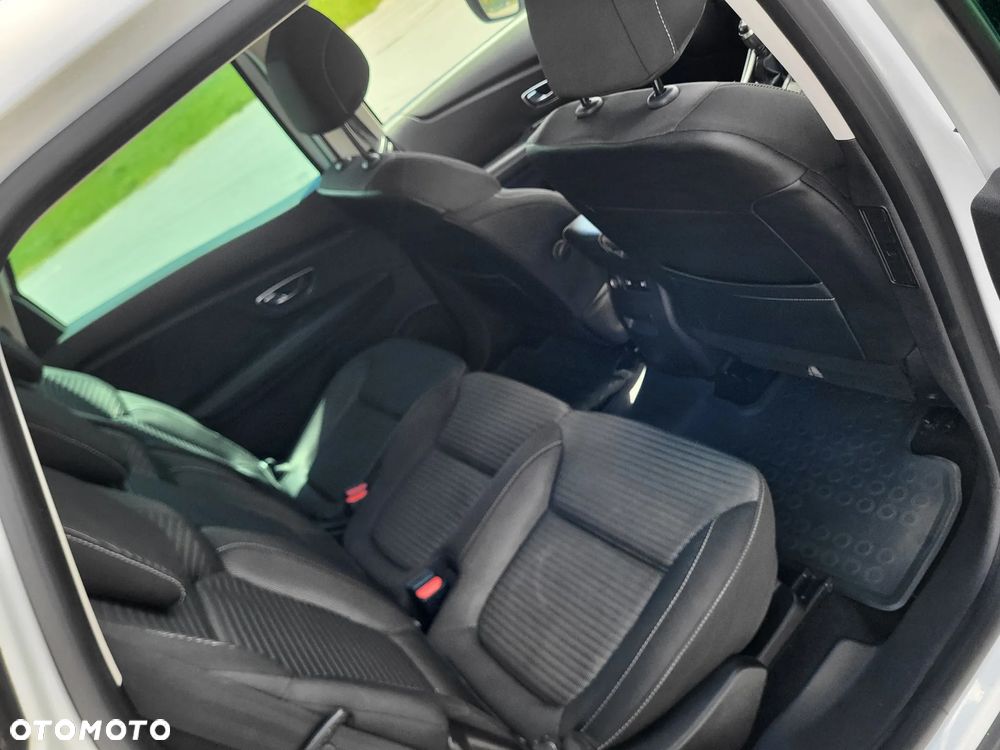 Renault Scenic - 22