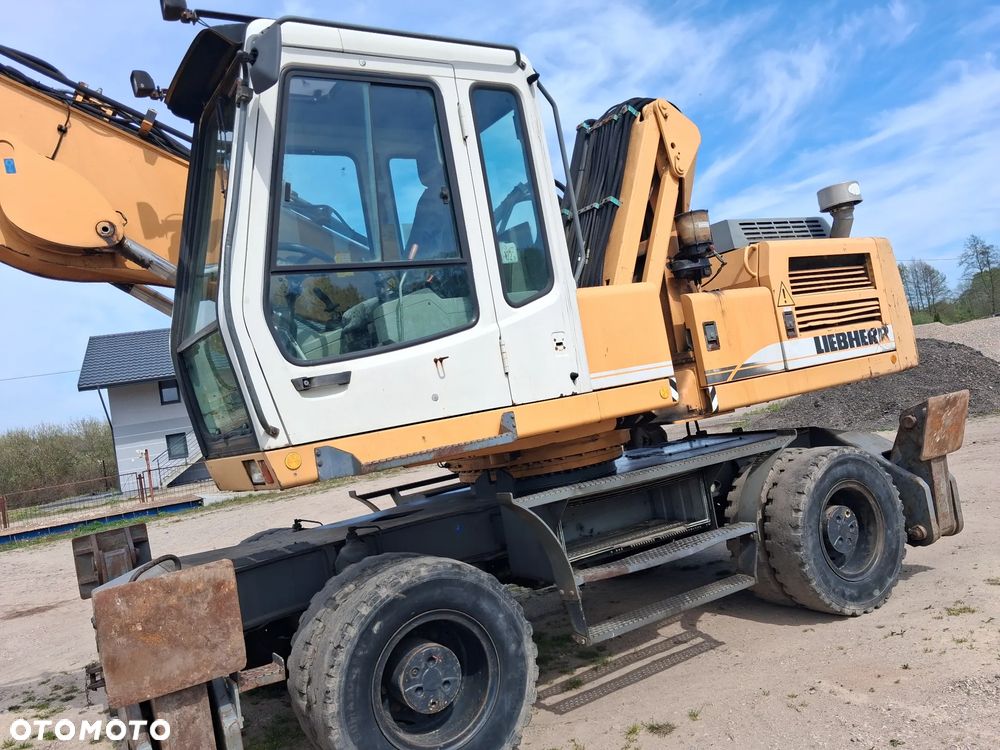 Liebherr 924 - 2