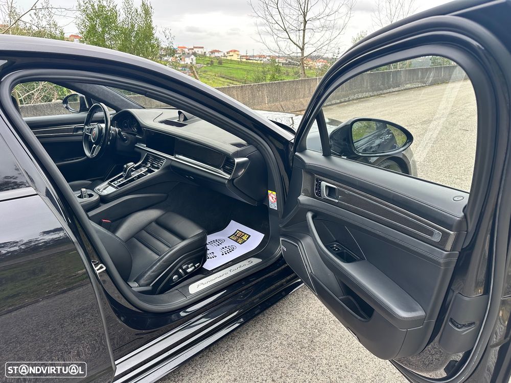Porsche Panamera Sport Turismo - 13