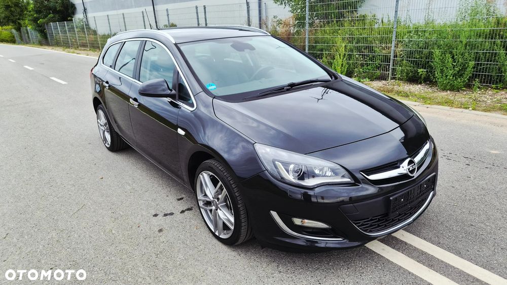 Opel Astra 1.4 T Cosmo - 11