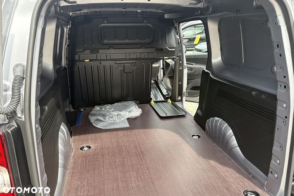 Peugeot Partner Van XL L2H1 1.5 130KM - 10