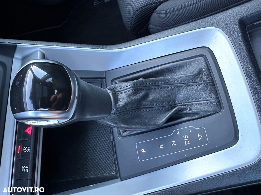 Audi Q3 40 TFSI quattro S tronic S line - 22