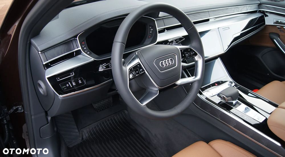 Audi A8 - 8