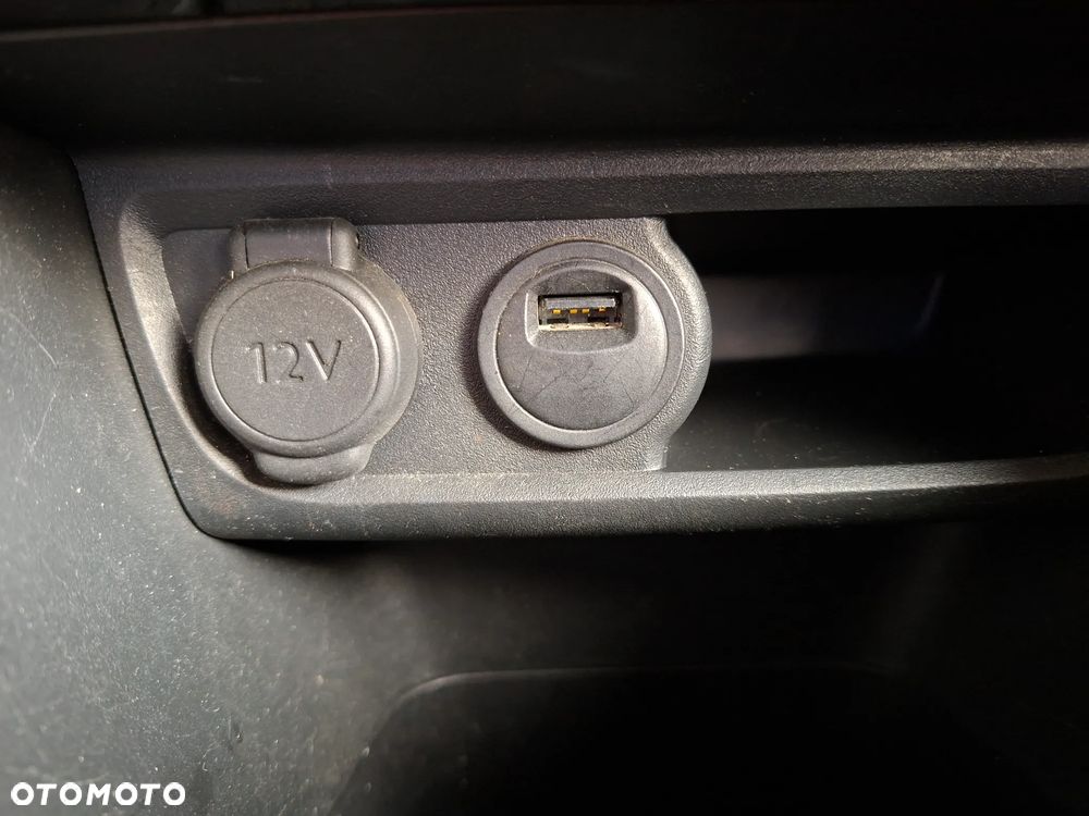 Peugeot 2008 PureTech 110 GPF Stop&Start EAT6 Allure - 19