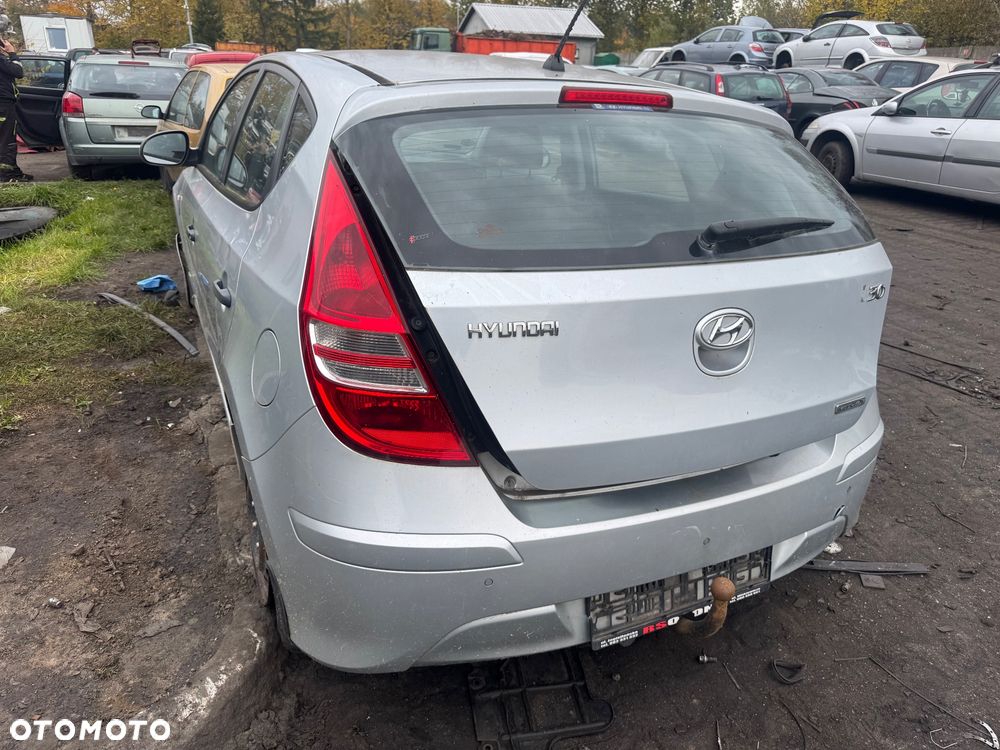 Hyundai i30 2R srebrny maska zderzak lift przedni pas  tylni lampa prawa lewa wspomaganie elektryczne drzwi prawe lewe - 3