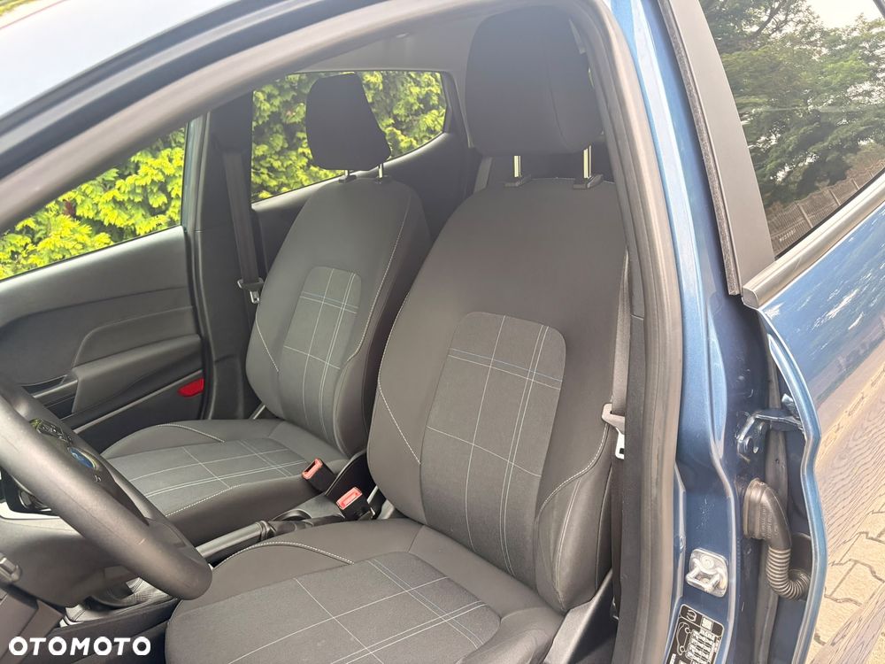 Ford Fiesta - 12