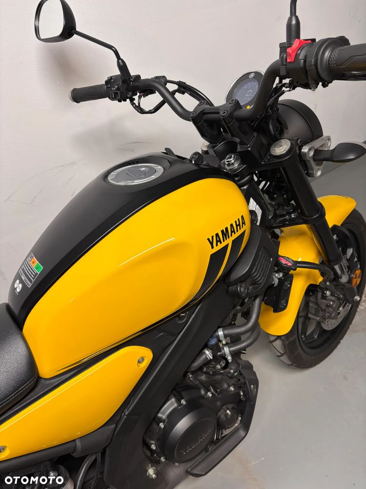 Yamaha XSR - 9