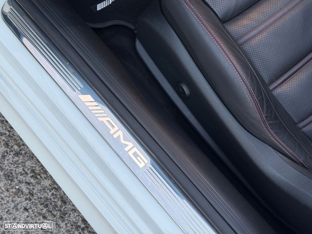 Mercedes-Benz E 53 AMG 4Matic+ - 35