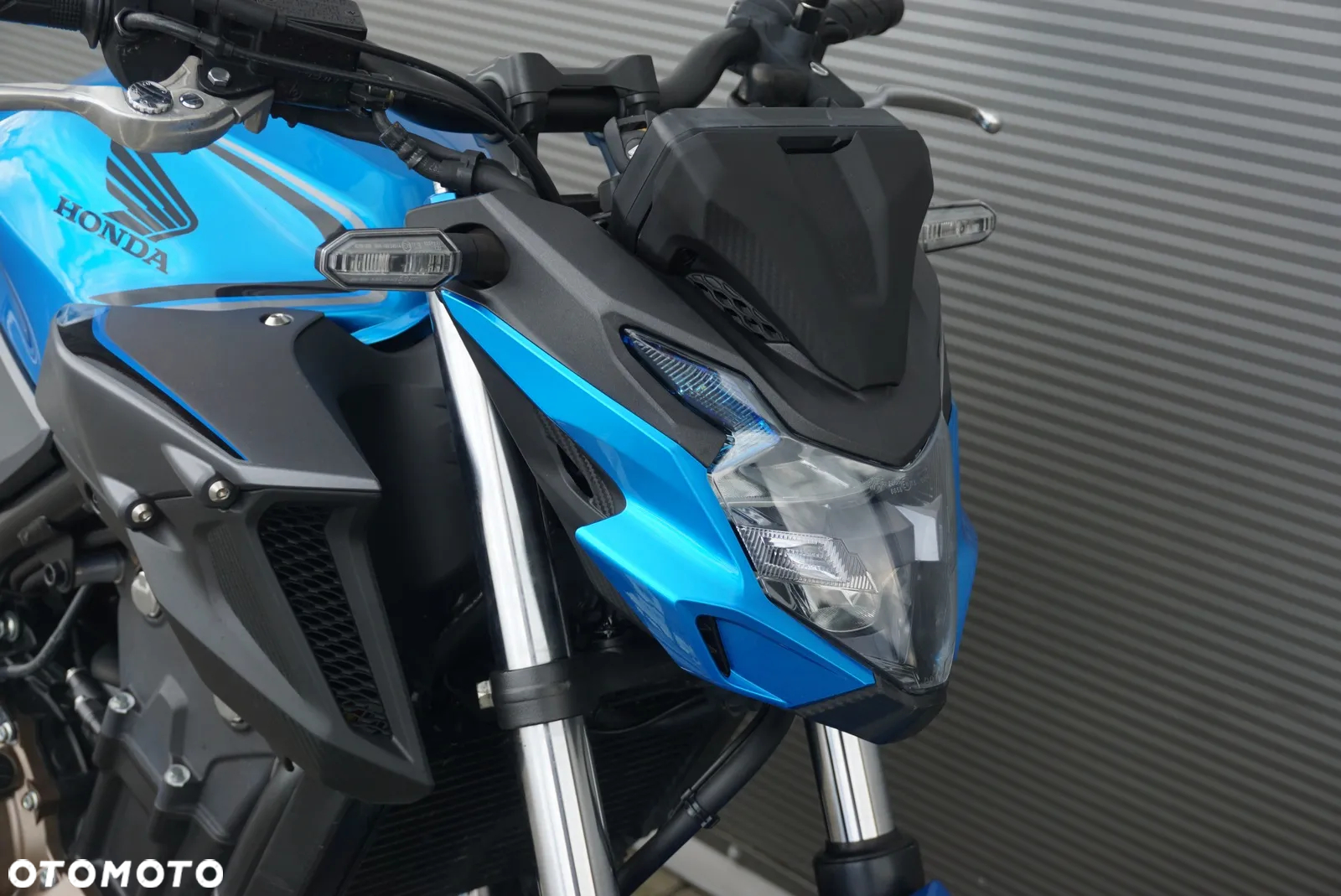 Honda CB - 18