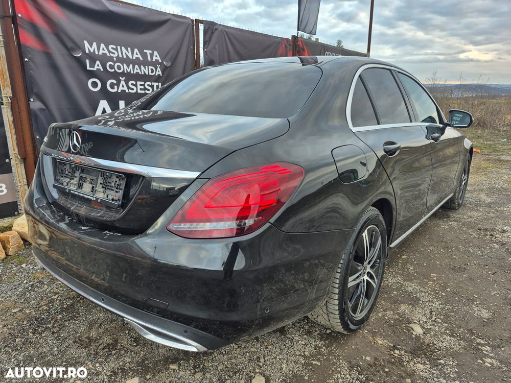 Mercedes-Benz C 220 d 4MATIC 9G-TRONIC - 10
