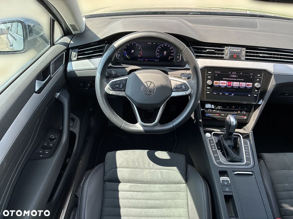 Volkswagen Passat 2.0 TSI Elegance DSG - 19