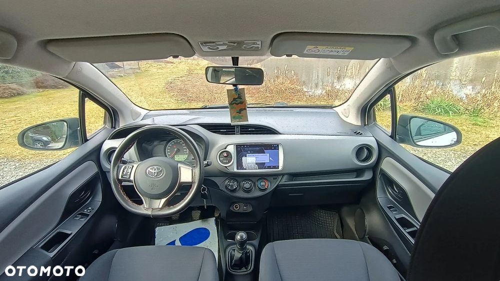 Toyota Yaris 1.0 VVT-i Life - 13