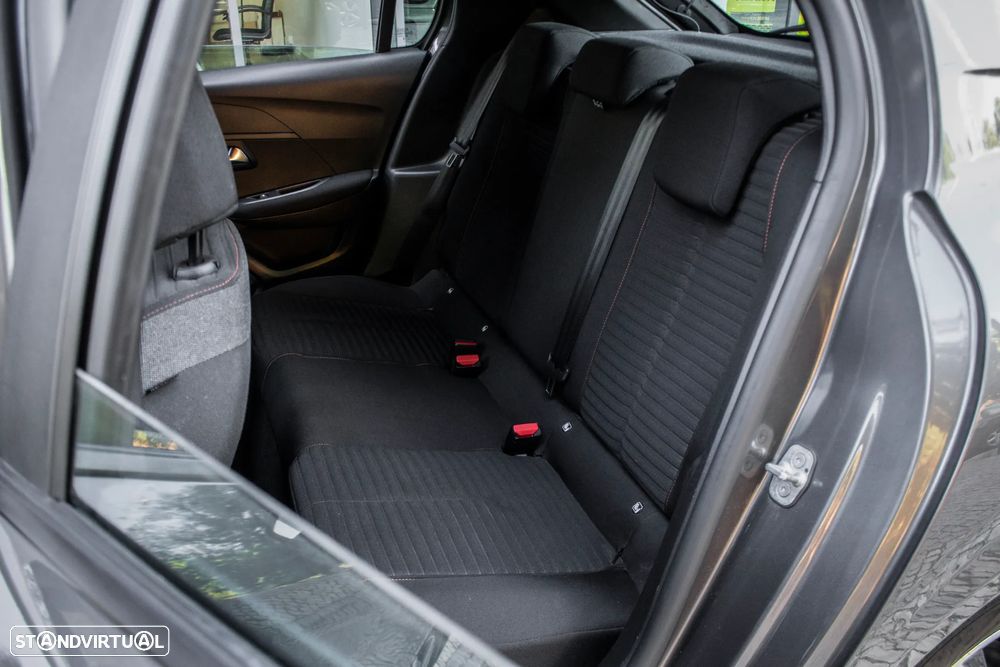 Peugeot 208 1.2 PureTech Active - 28