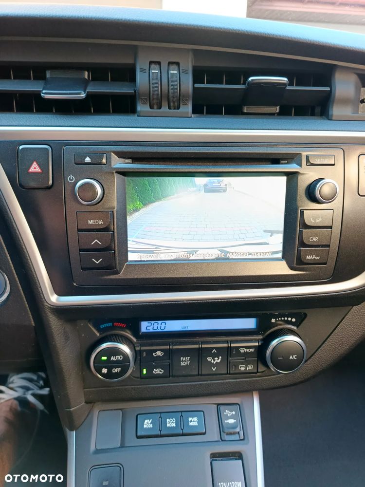 Toyota Auris 1.8 HSD Prestige NAVI - 20