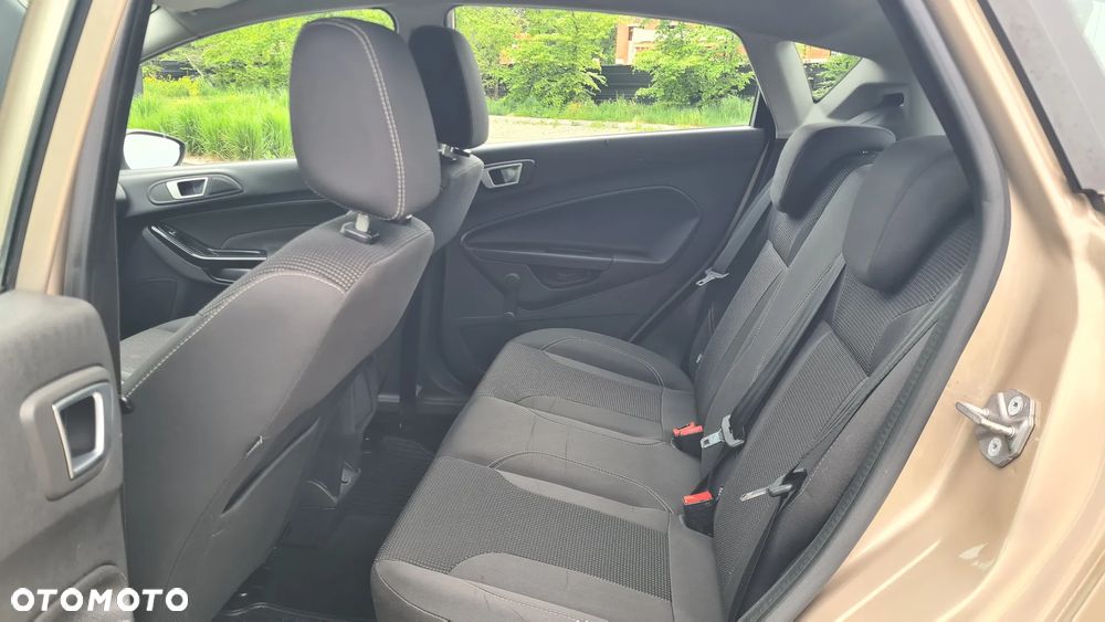 Ford Fiesta 1.0 EcoBoost S&S TITANIUM - 9
