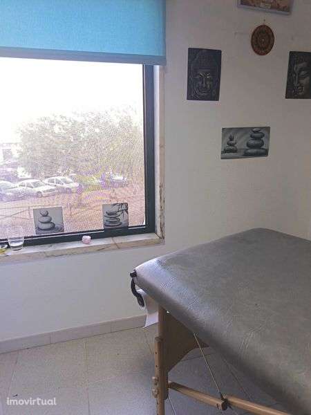 Gabinete para terapias ou medicinas alternativas. - Grande imagem: 4/5