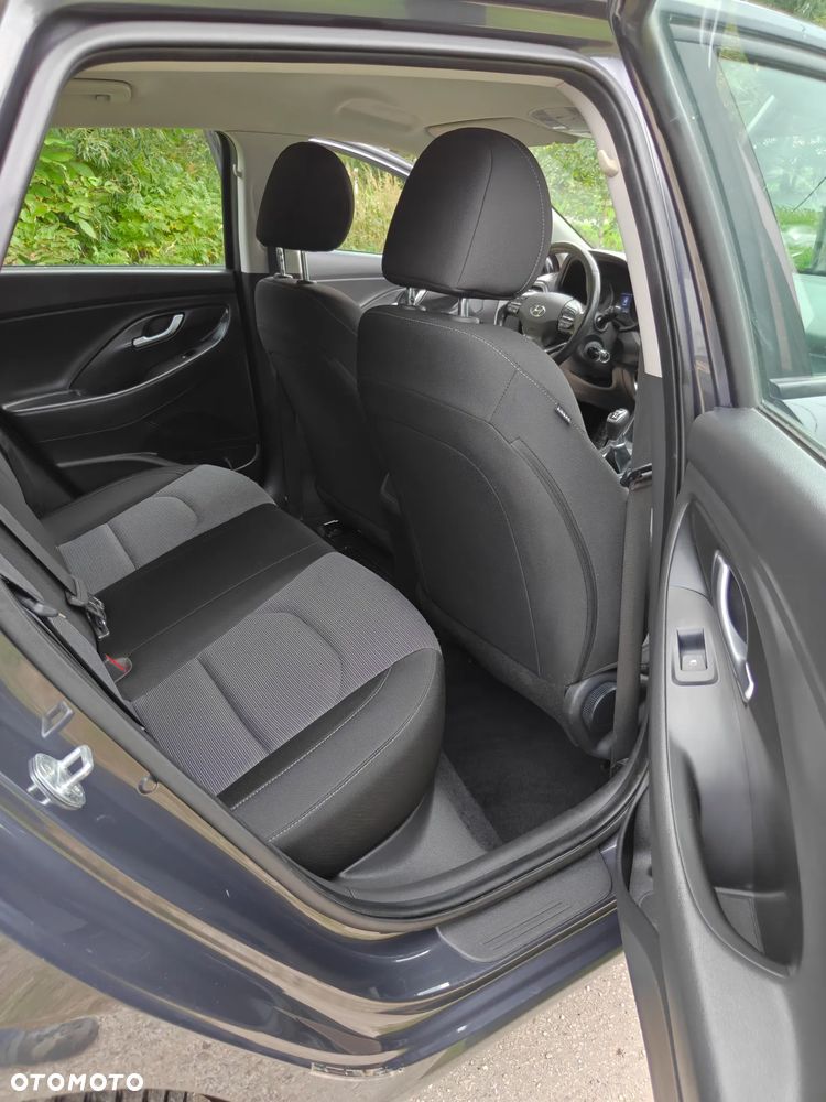 Hyundai i30 1.5 DPI Modern - 17