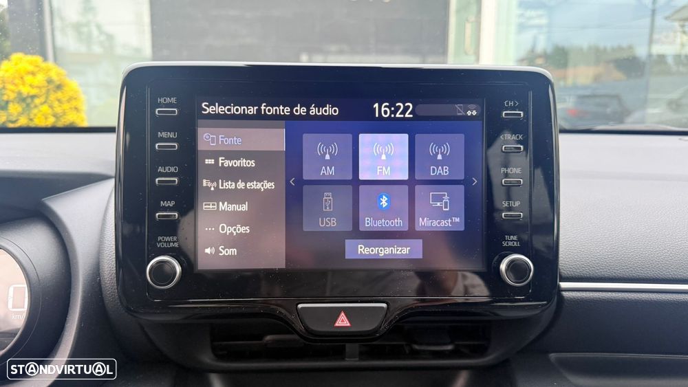 Toyota Yaris 1.5 HSD Comfort+P.Style - 16