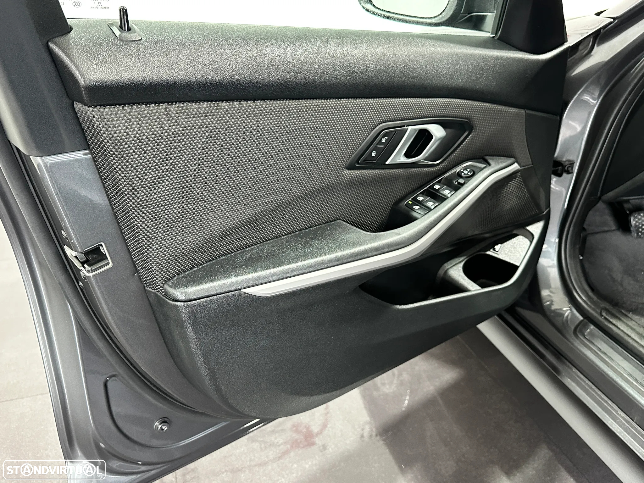 BMW 330 e Corporate Edition Auto - 18