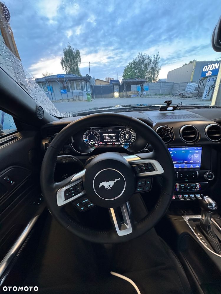 Ford Mustang - 10