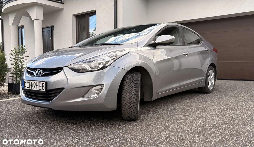 Hyundai Elantra 1.6 Style - 2