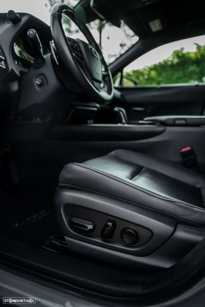 Lexus UX 300e Luxury - 32