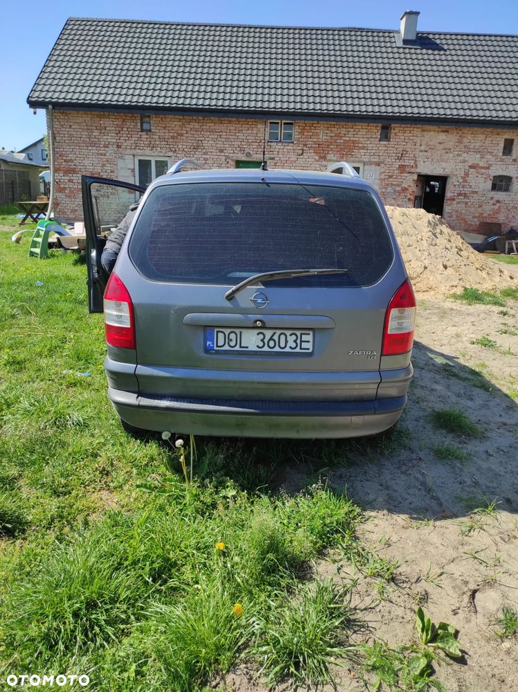 Opel Zafira - 2