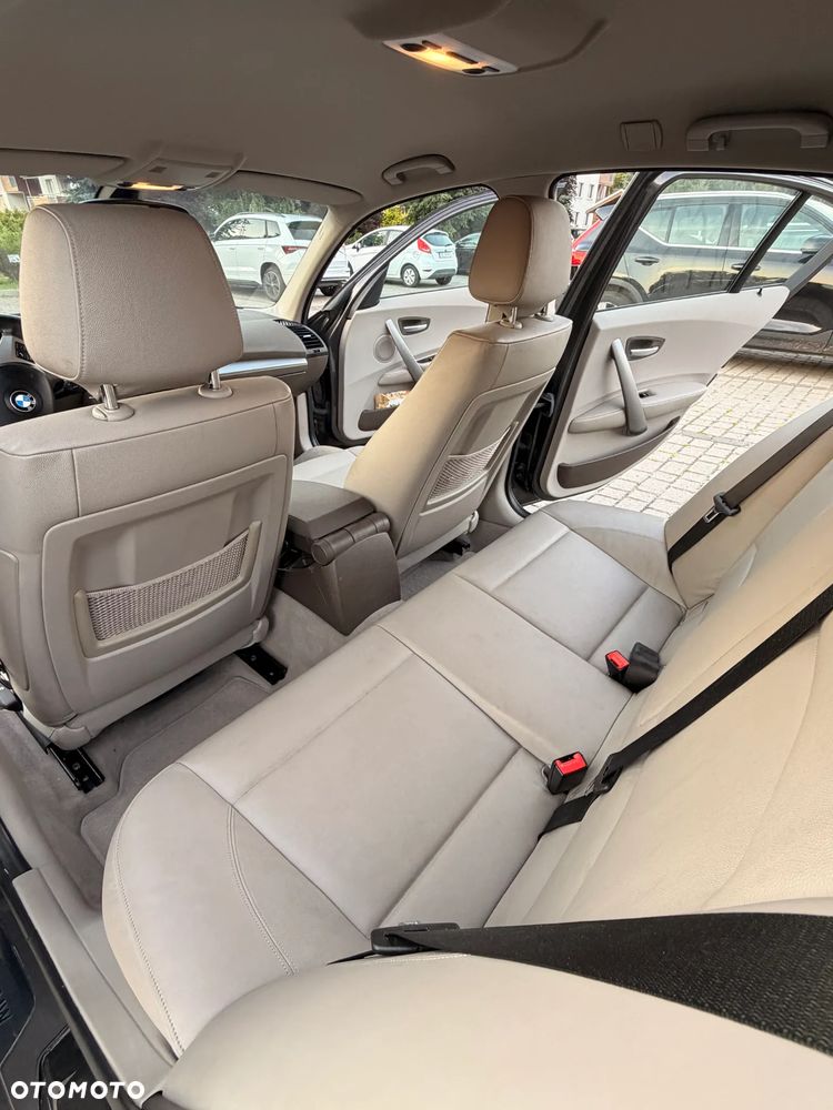 BMW Seria 1 - 12
