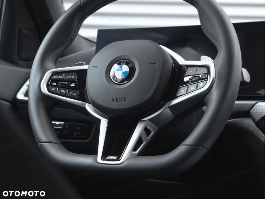 BMW Seria 3 318i M Sport - 11