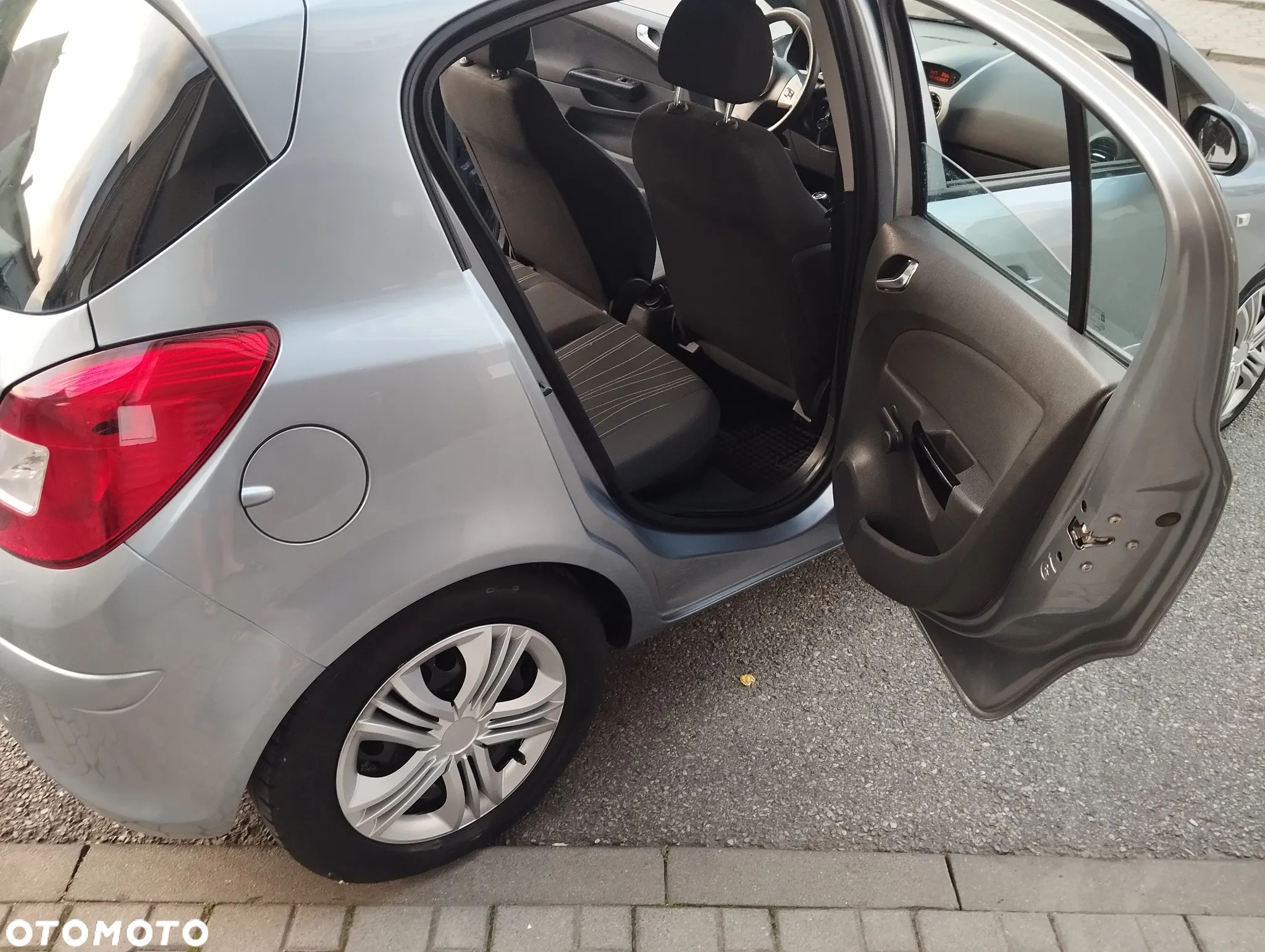 Opel Corsa - 16
