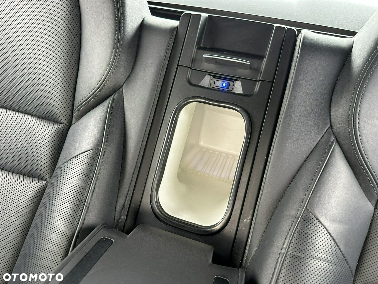 Porsche Panamera Turbo Executive - 34
