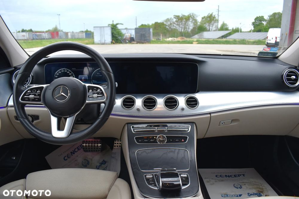 Mercedes-Benz Klasa E 220 d 4-Matic Avantgarde - 16