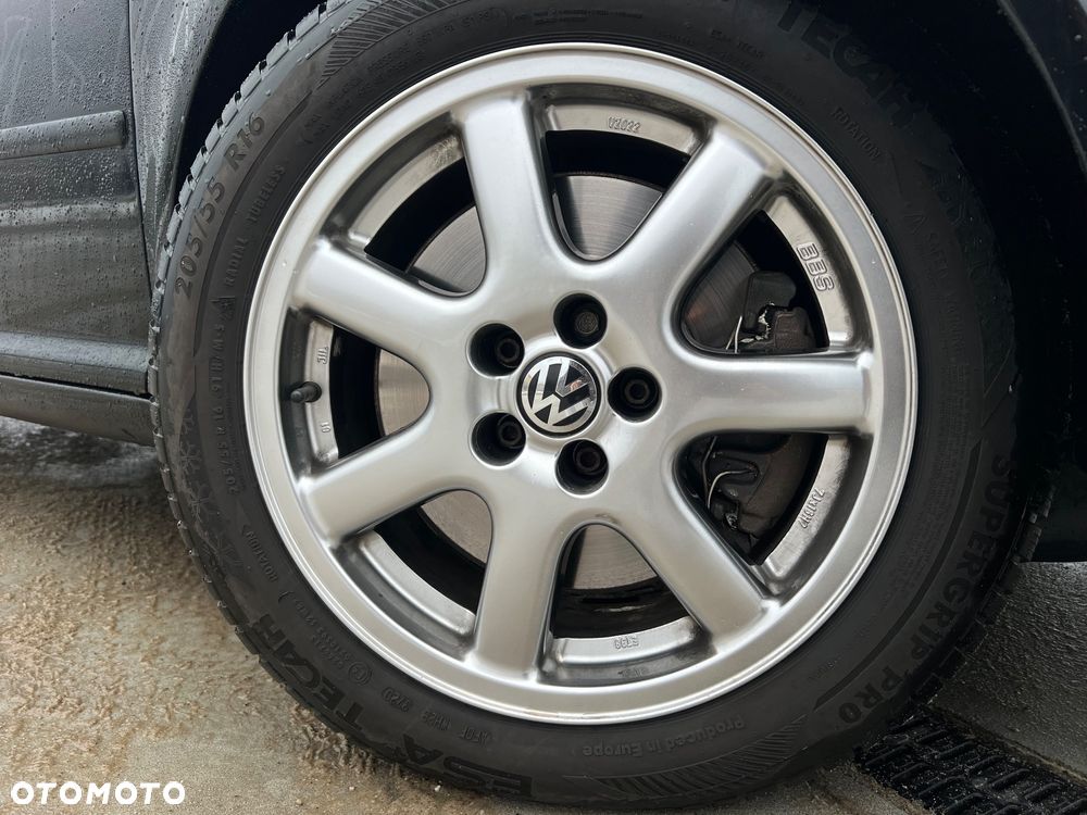 Volkswagen Golf - 18
