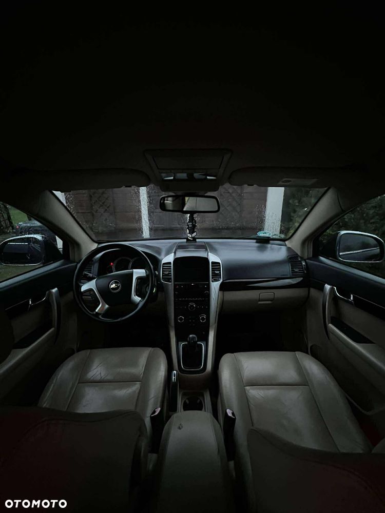 Chevrolet Captiva 2.0 d LT medium 5os - 6