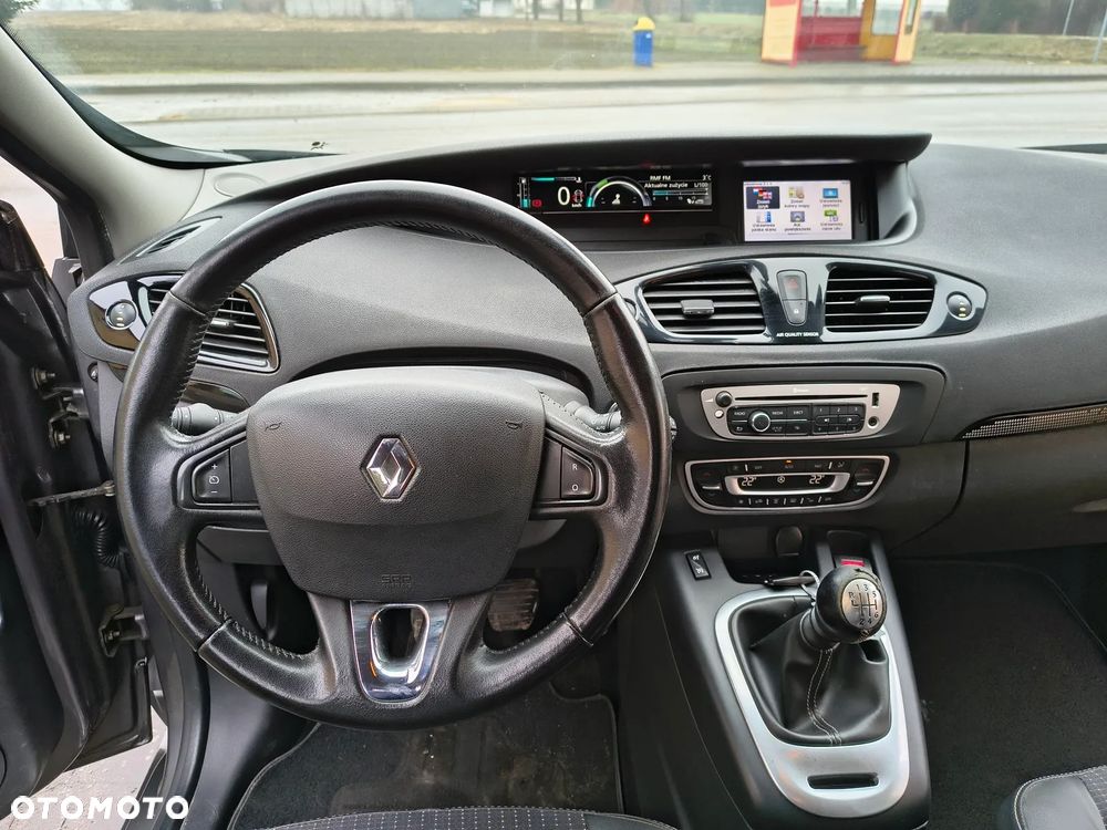 Renault Grand Scenic - 19