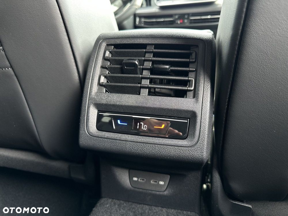 Volkswagen Golf Variant - 27