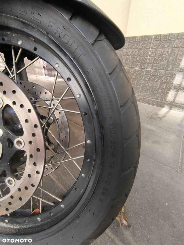 Suzuki V-STROM - 11